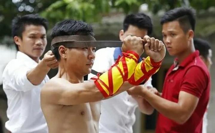 Hotspot Matrix: Biến Phú bà giàu sụ của Vbiz: Xây thành cơ hội marketing đột phá